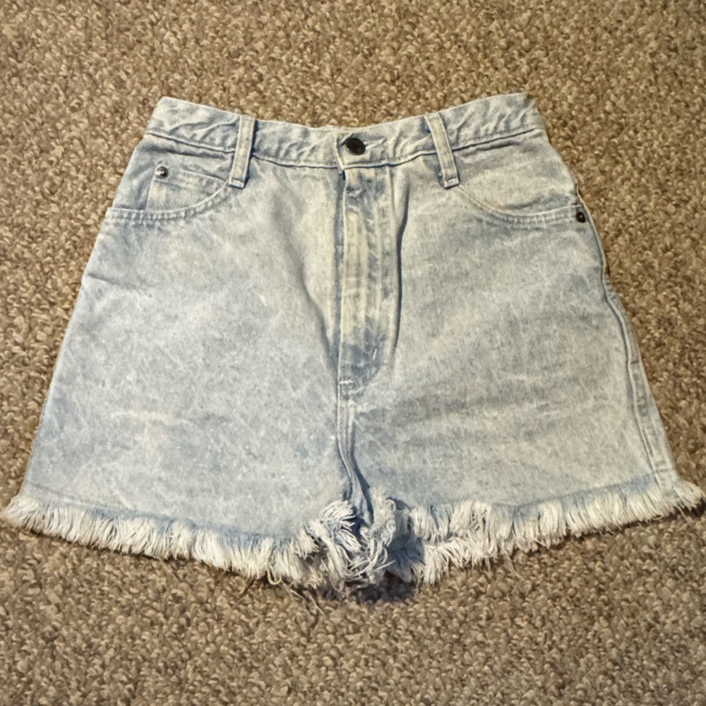Vintage. Excellent condition. Size tag says size 9/10